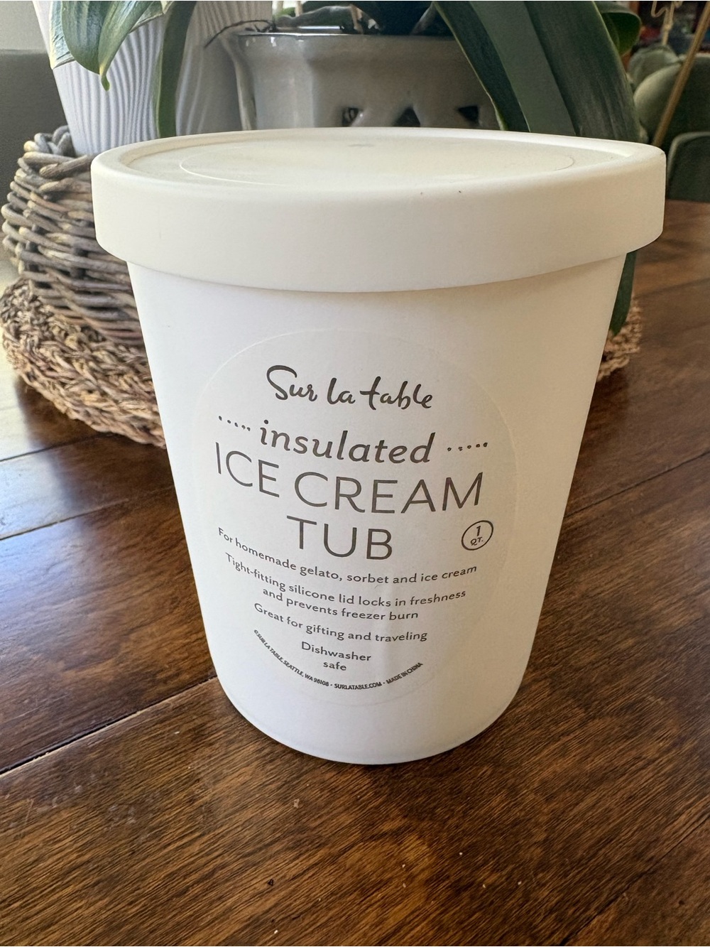 Sur La Table Insulated Ice Cream Tub 1Q Kitchen Freezer Storage